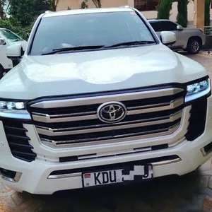 Toyota Land Cruiser V8 2014 in Kasarani, Nairobi, Nairobi County — Locally Used — photo 2 of 5