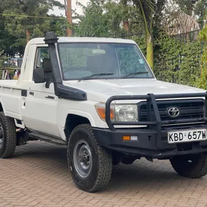 Toyota Land Cruiser 2009 in Kiambu, Nairobi, Nairobi County — Locally Used — photo 1 of 3