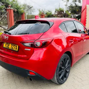 Mazda Axela 2014 — Locally Used — photo 3 of 10