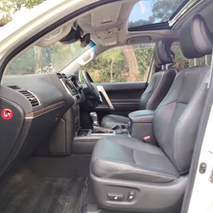 Toyota Prado 2019 — Locally Used — photo 8 of 10