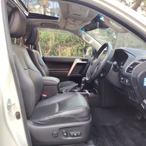 Toyota Harrier 2019 in Nairobi — Locally Used — photo 9 of 10