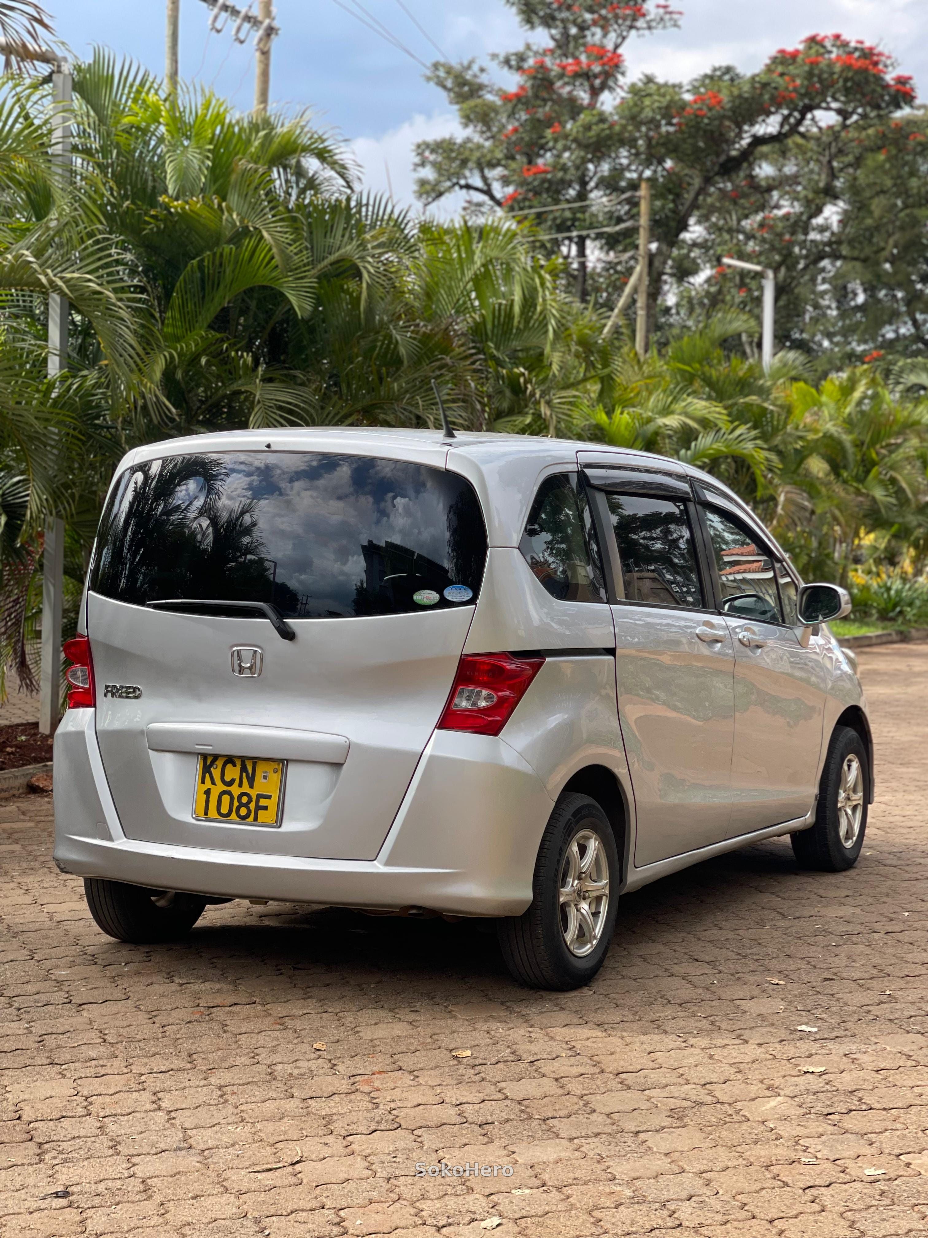 Honda Freed 2010 — Locally Used listing — KES 690,000