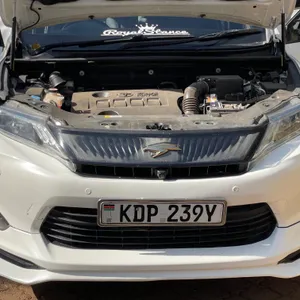 Toyota Harrier 2017 — Locally Used — photo 5 of 10