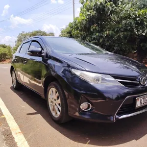 Toyota Auris 2014 — Locally Used — photo 3 of 10