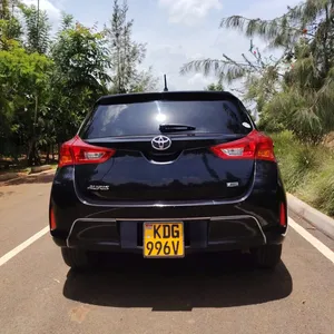 Toyota Auris 2014 — Locally Used — photo 5 of 10