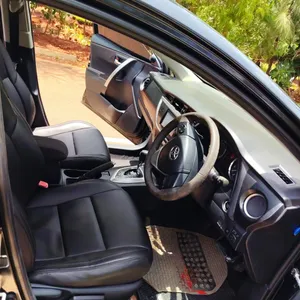 Toyota Auris 2014 — Locally Used — photo 8 of 10