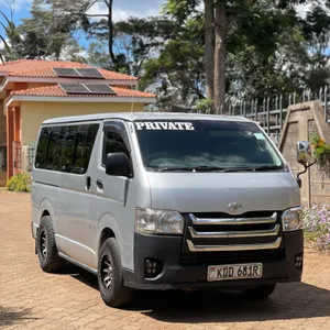 Toyota Hiace 2014 — Locally Used — photo 8 of 9